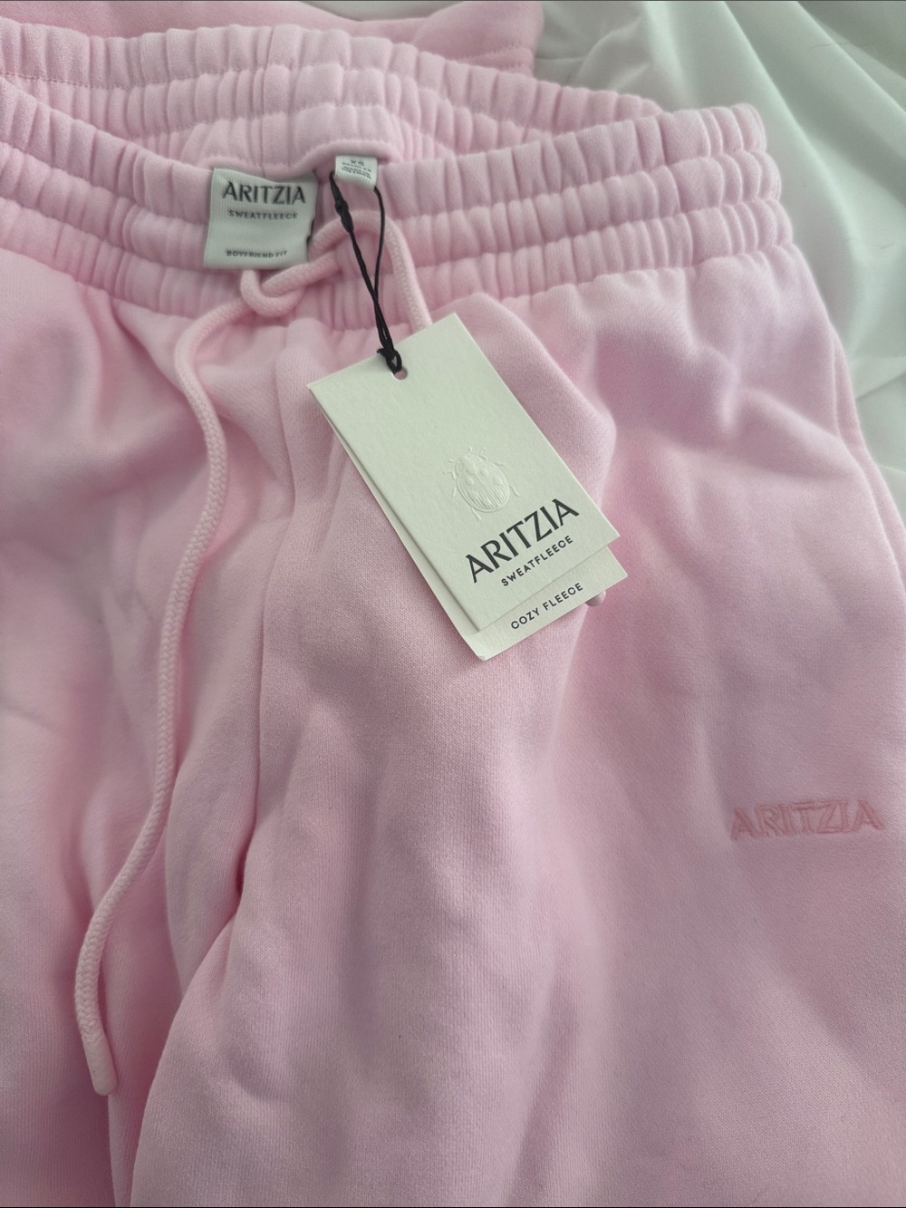 Aritzia Cozy Sweatfleece Boyfriend Wide Sweatpants in Villa Pink - Picture 4 of 4
